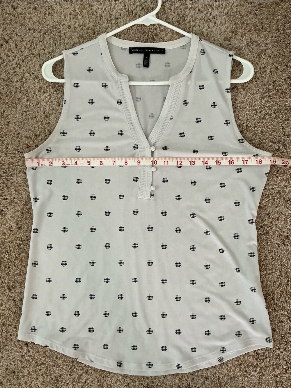 White House Black Market White Sleeveless Dot Houndstooth Shell - Picture 5 of 8